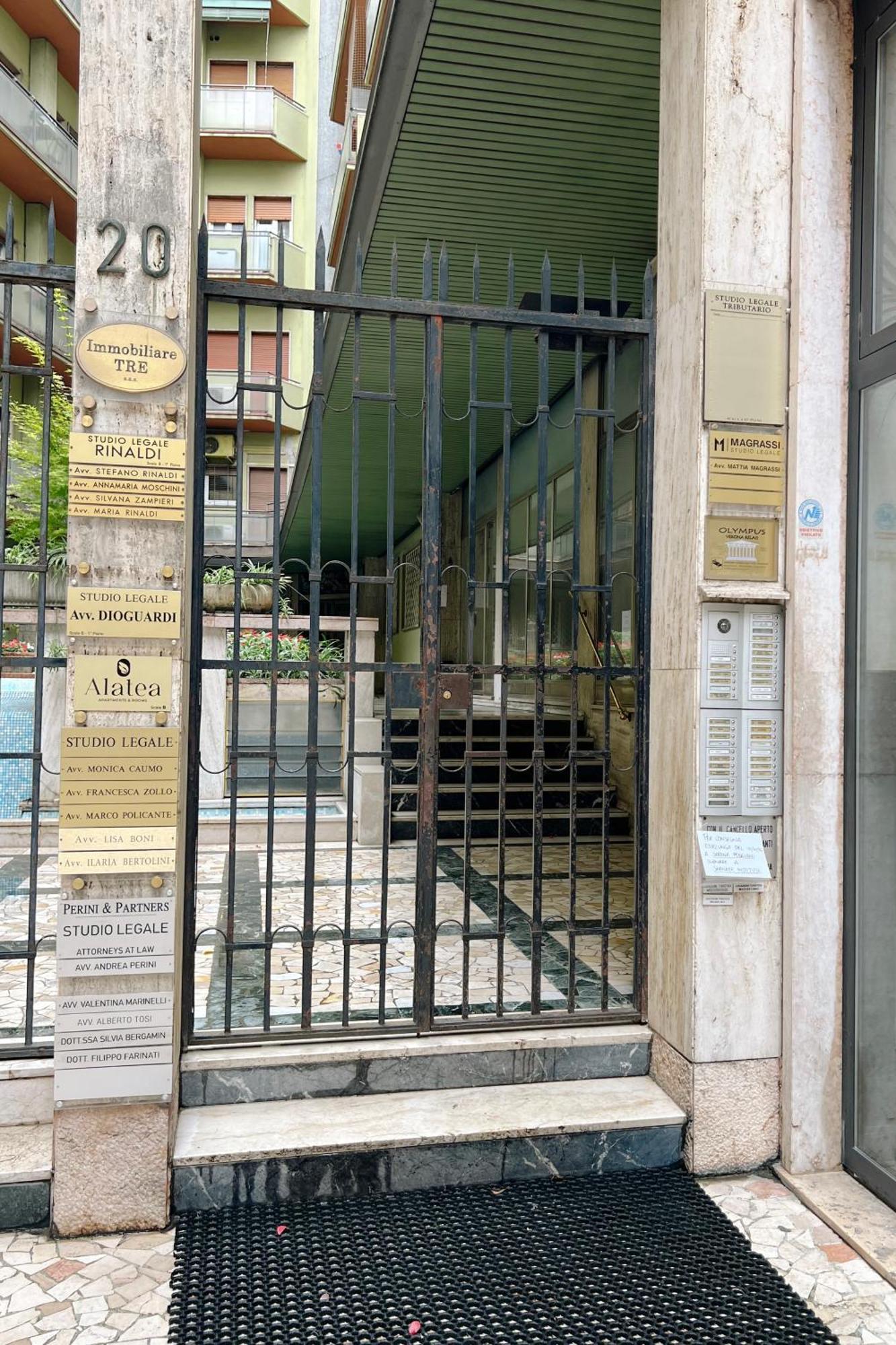 Alatea Porta Nuova 20 Hotel Verona Exterior foto